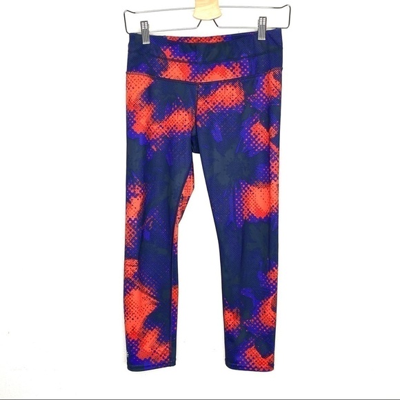 Athleta Electro Sonar Capri Athletic Tight Vibrant Cobalt - Picture 2 of 10